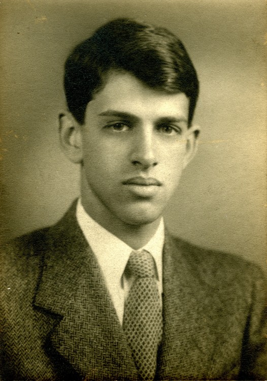 Old photo of Carl Stern Old photo of Carl Stern