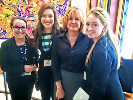 (left to right) Sarah Terlizzi ’15, Erica Quinby ’17, Professor Jennifer Dugan, and Monica Ashby ’15.