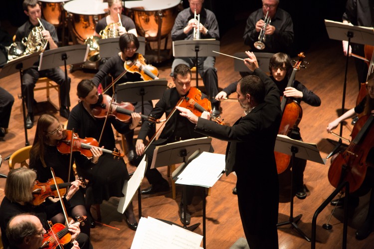 Randall Speer conducts the Randolph College Chamber Orchestra