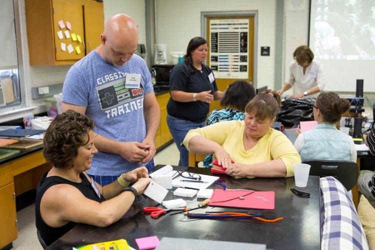 Participants in the 2016 Science Teaching Institute learn a creative way to teach earth science students about earthquakes. Participants in the 2016 Science Teaching Institute learn a creative way to teach earth science students about earthquakes.