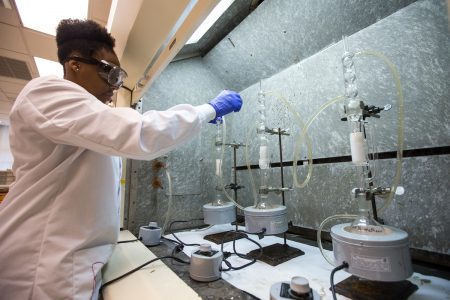 Drucilla Williams '18 conducting Summer Research