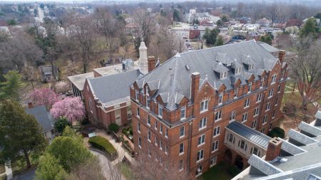 Aerial photo overlooking Moore Hall and the Lipscomb Library