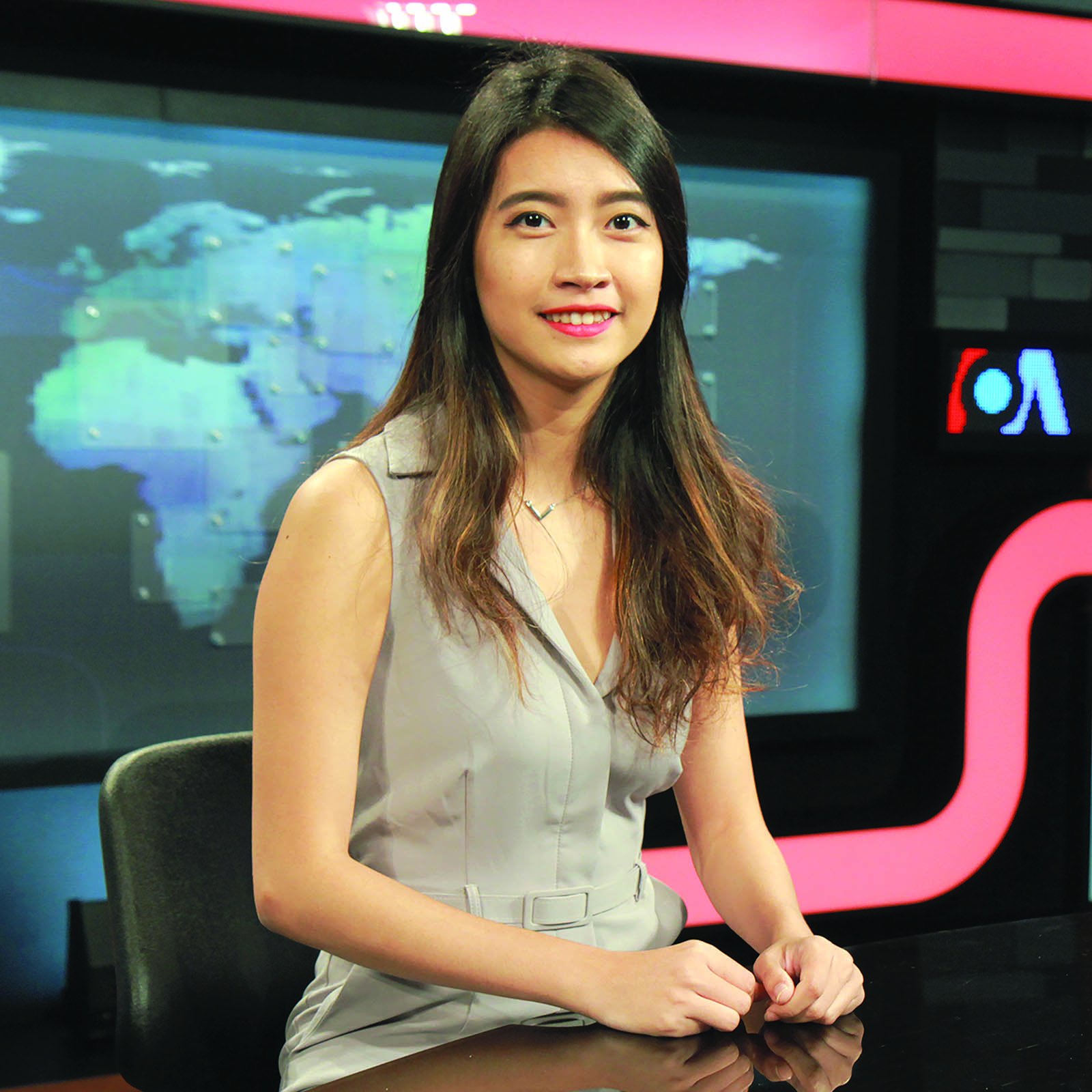 Ei Thant Sin '16 is an international broadcaster for Voice of America Burmese