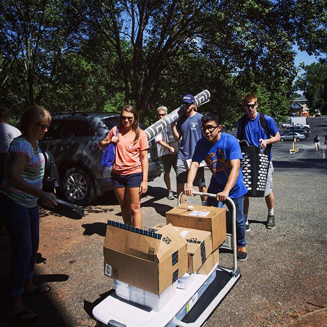 #RandolphCollege is excited to welcome new #students to #campus for the #SUPER College Transition Program! The two-week #science intensive program starts today.