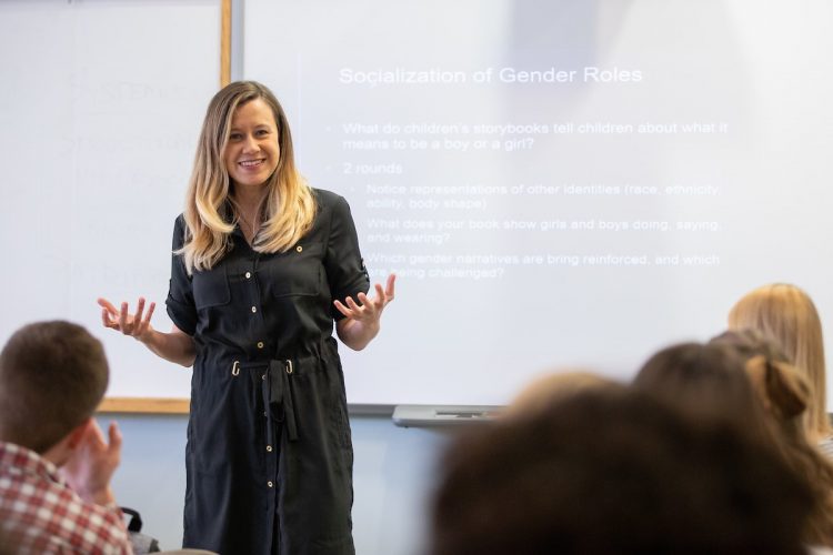Psychology professor Sara Beck lectures during one of her classes at Randolph Psychology professor Sara Beck lectures during one of her classes at Randolph