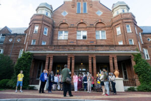 Professor Gerry Sherayko leads a walking tour on campus during Reunion