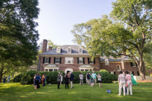 Alums gather in front of Randolph House during Reunion 