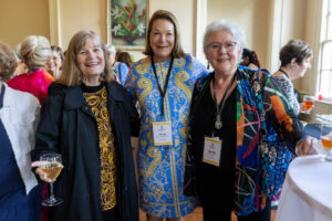 Alums catch up during a Reunion event