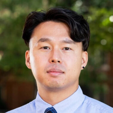 Pin-Chen Lin headshot photo square