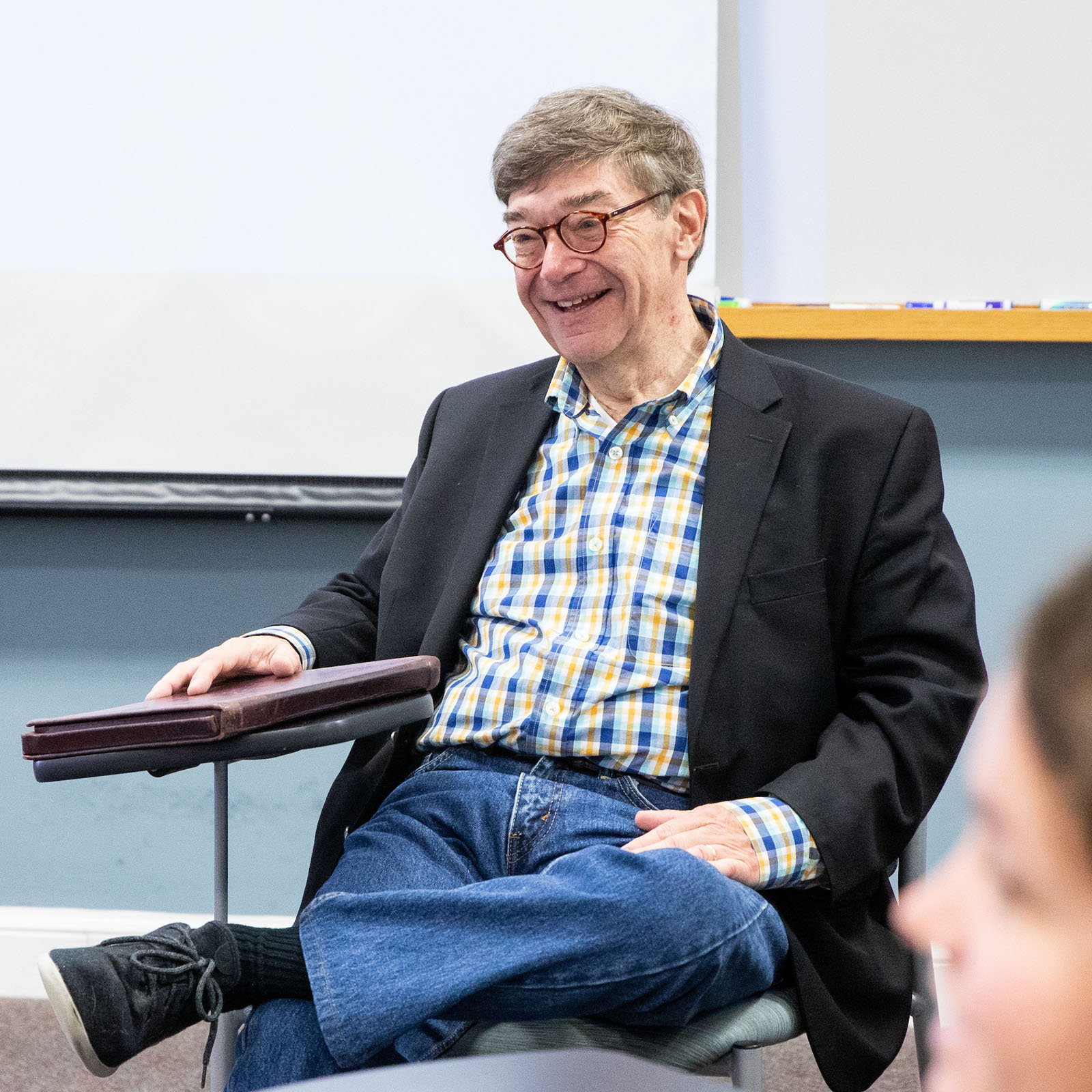 Political analyst and founder of the Cook Political Report Charlie Cook drops in on a Randolph College class before a public lecture.