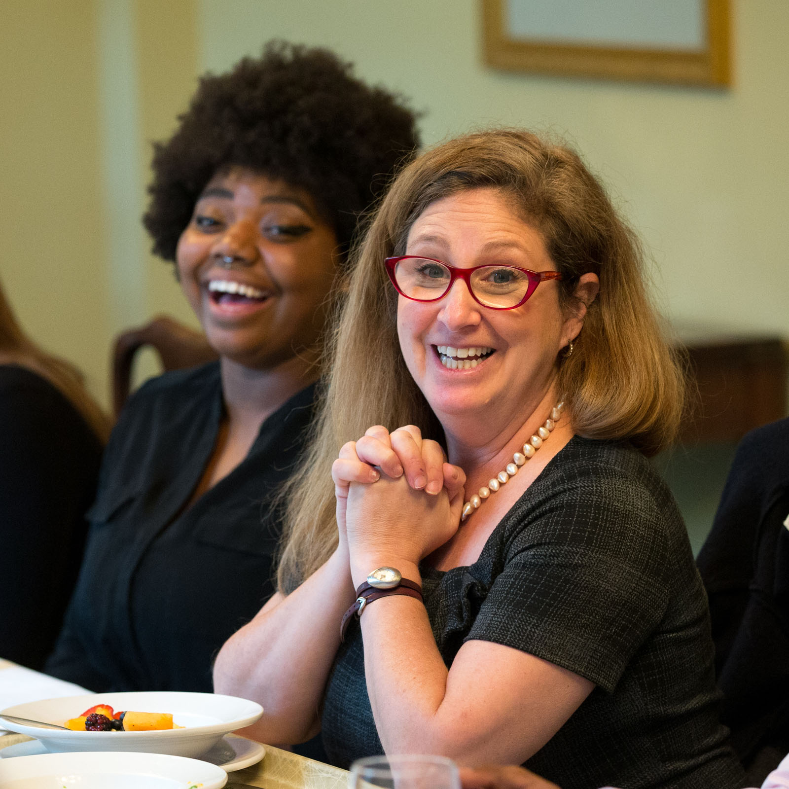 Lawyer and writer Dahlia Lithwick, contributing editor at Newsweek and senior editor at Slate, has lunch with students before a lecture at Randolph College.